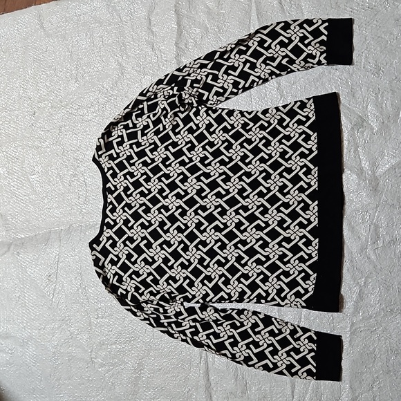 TALBOTS Women’s V-Neck Cardigan Sweater Black White Merino Wool - Picture 6 of 7